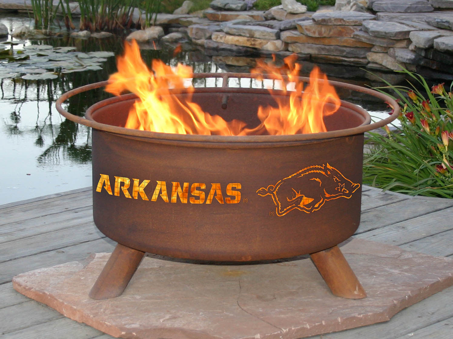 Collegiate University of Arkansas Logo Steel Wood and Charcoal Fire Pit, Fireplace - Yardify.com