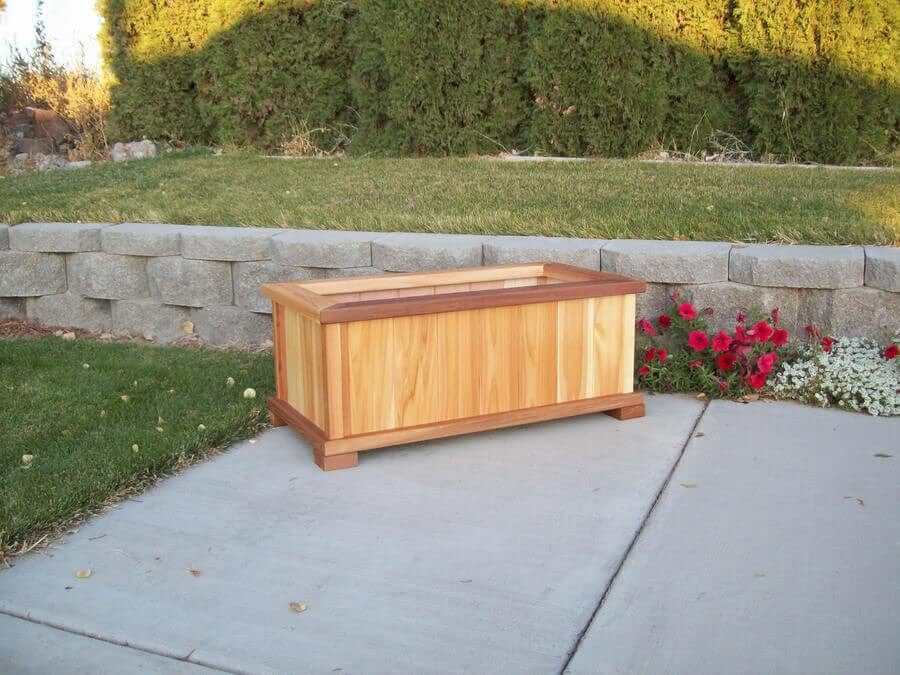 Wood Country Western Cedar Wood Patio Planters - Welcome to Yardify - 5